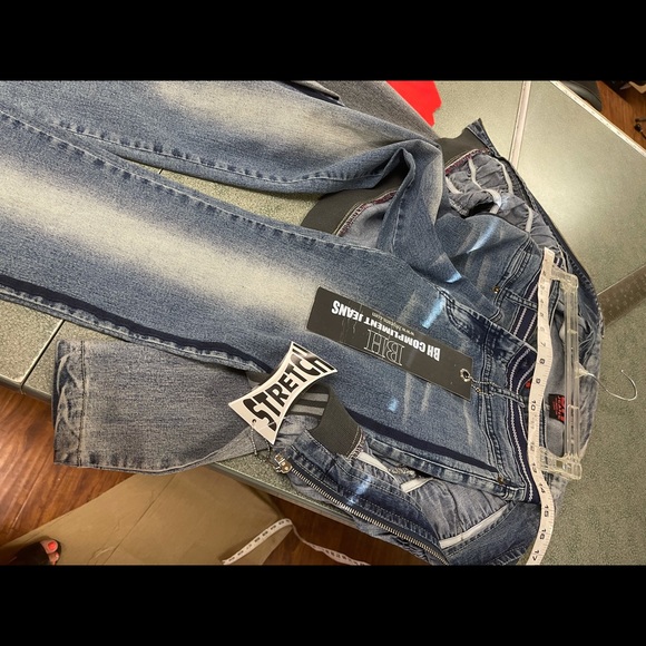 Jacket and Jeans set no rips or smell - Picture 3 of 3